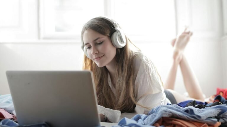 Melhor streaming em 2026: comparativo definitivo de Netflix, Disney+ e Game Pass